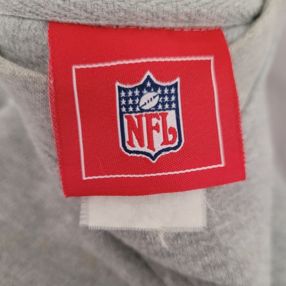 Gently used- Vintage Men's NFL PATRIOTS Gray PULLOVER SWEATER. Fits XXLarge - Picture 6 of 10